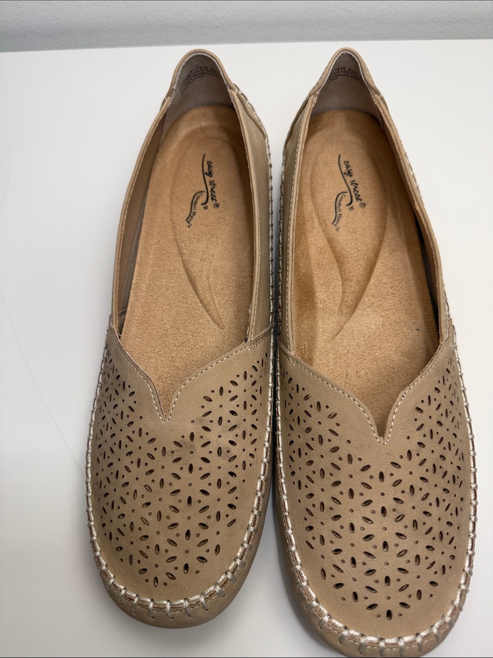 comfortview Taupe Perforated Slip-On Loafers SZ 9